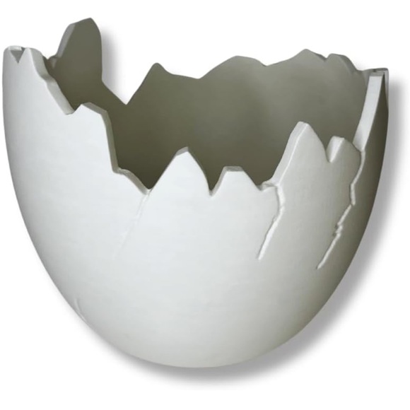White Ceramic Eggshell Art Piece (plastic) - Picture 1 of 7